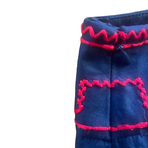 Etcetera beautiful skirt with pebble and yarn detail in bright  red- size 4 - Picture 3 of 6